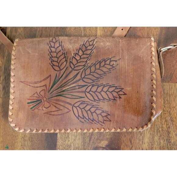 Vintage 1960's Vibe Hand Tooled Leather Hippie Purse  Unbranded Floral Crossbody - Picture 5 of 12